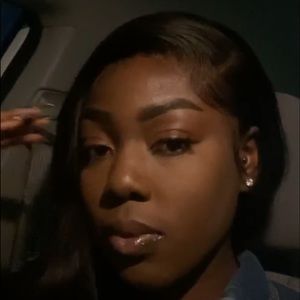 Meet your Posher, Humanie